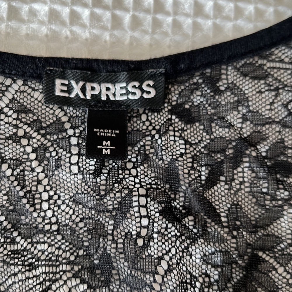 Express Crop Top - image 5